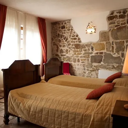 Agriturismo La Casa Degli Ospiti Dolegna del Collio Room photo
